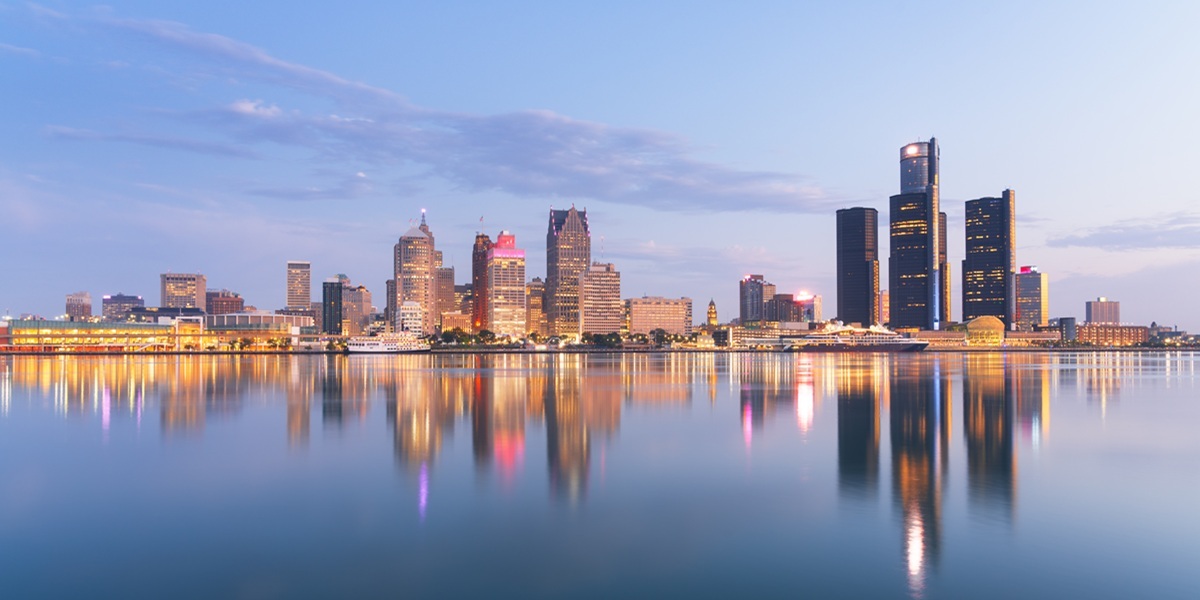 Detroit, Michigan, USA skyline at dawn on the Detroit River